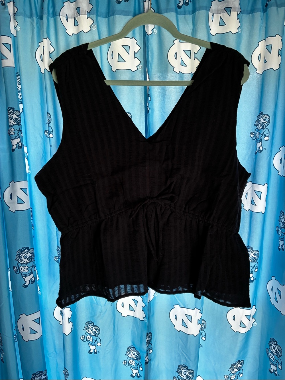 Steve Madden Onyx Black V-Neck Sleeveless Peplum Top